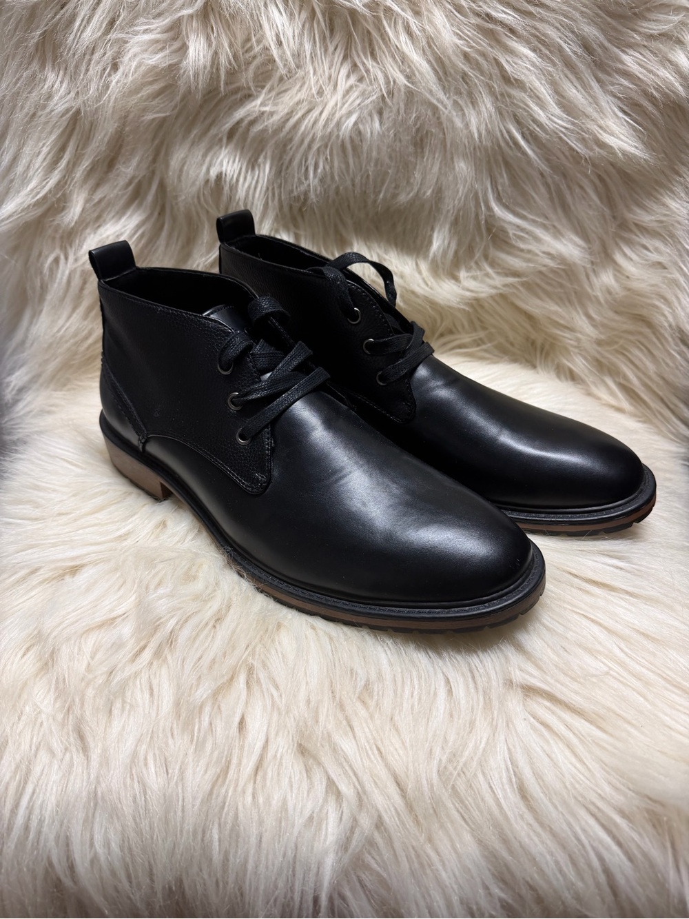 Andrew Marc Men's Black Leather Lace-Up SIZE 10.5